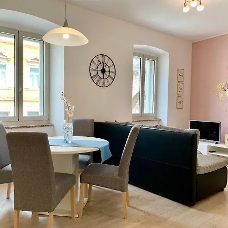 Portarata Apartment *